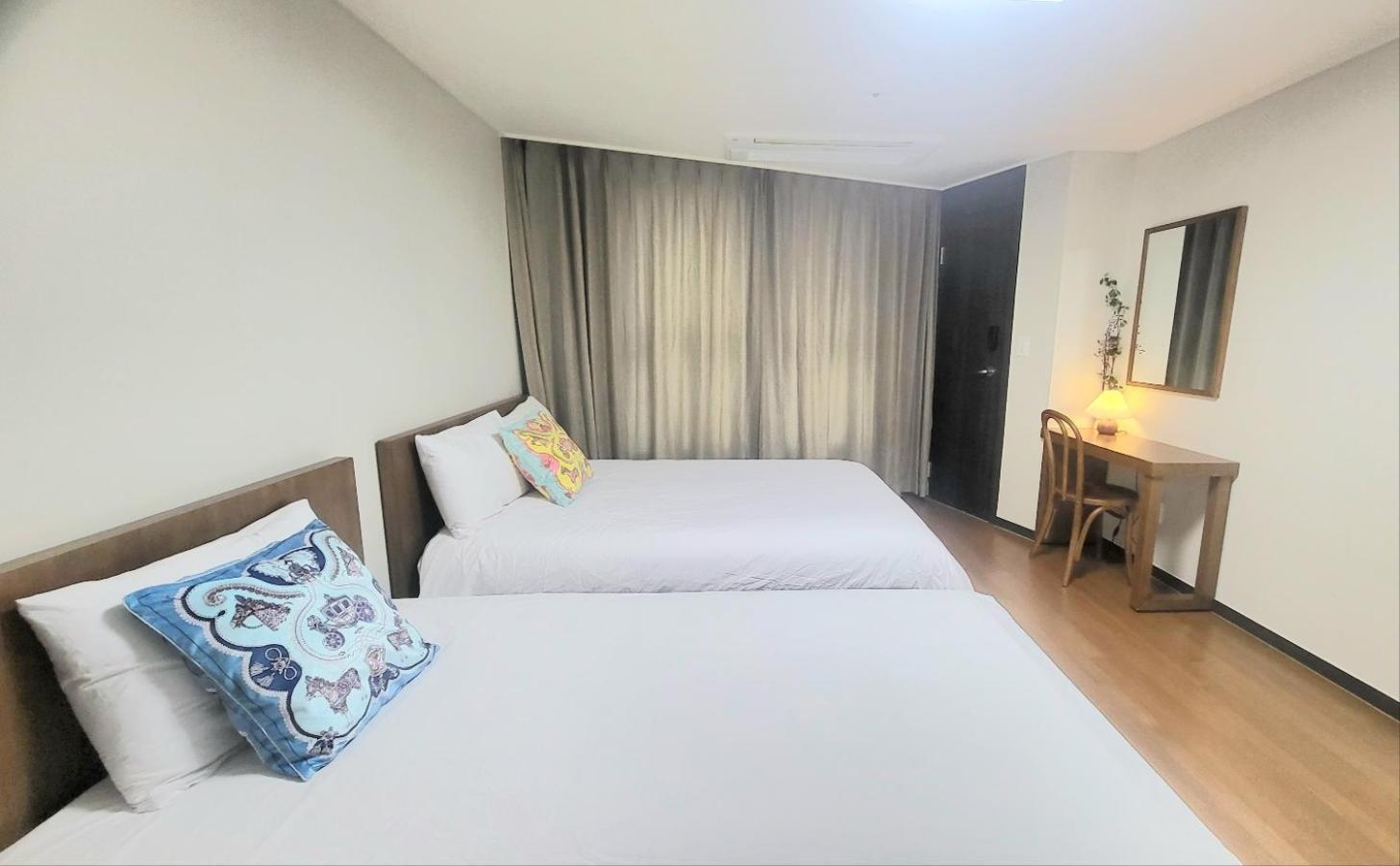 Haeundae Lavender House-Irua Hotel ปูซาน ภายนอก รูปภาพ