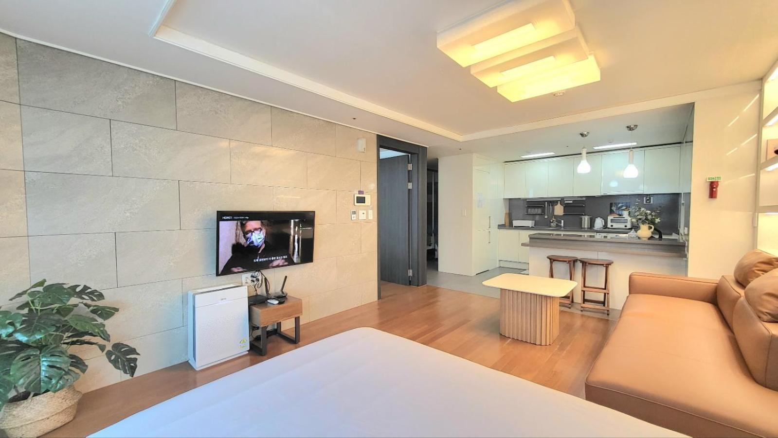 Haeundae Lavender House-Irua Hotel ปูซาน ภายนอก รูปภาพ