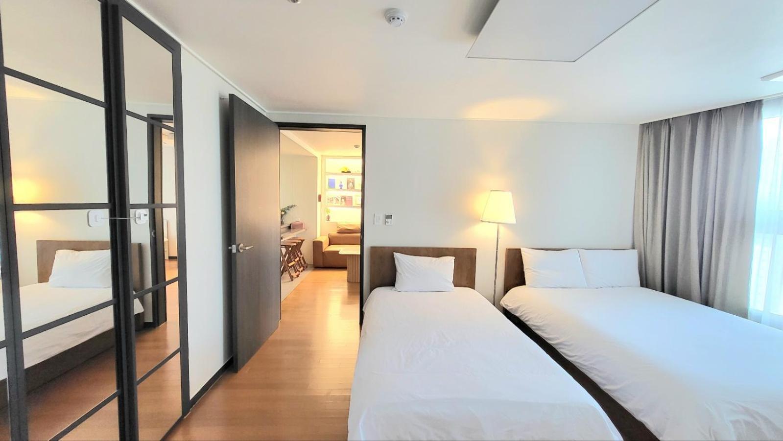 Haeundae Lavender House-Irua Hotel ปูซาน ภายนอก รูปภาพ