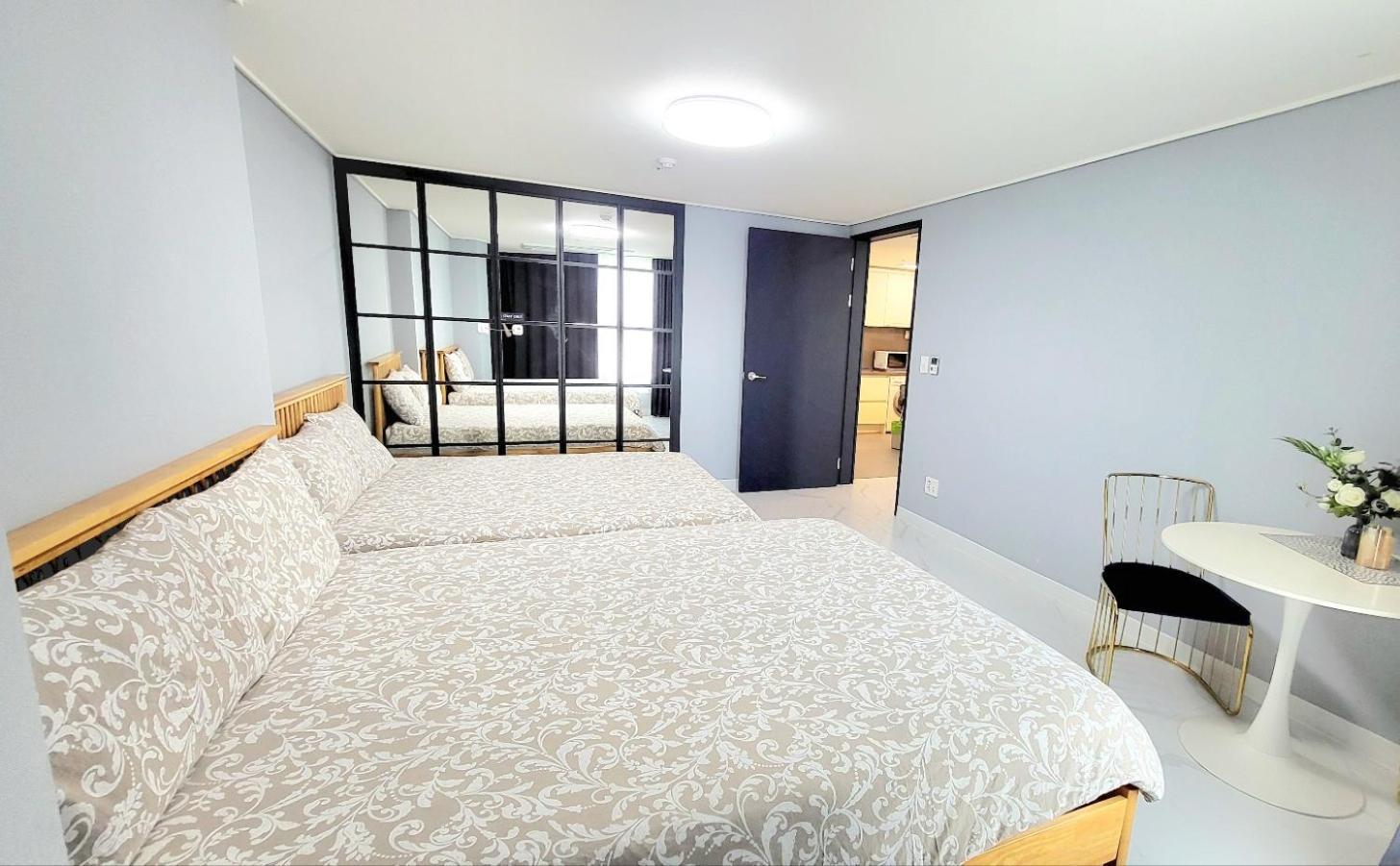 Haeundae Lavender House-Irua Hotel ปูซาน ภายนอก รูปภาพ