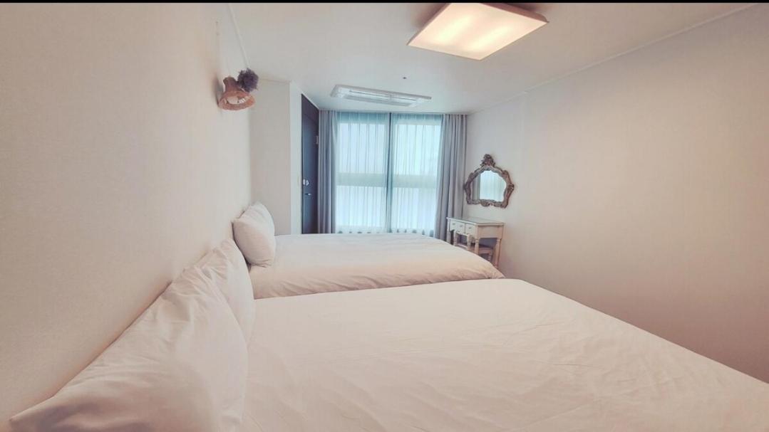 Haeundae Lavender House-Irua Hotel ปูซาน ภายนอก รูปภาพ