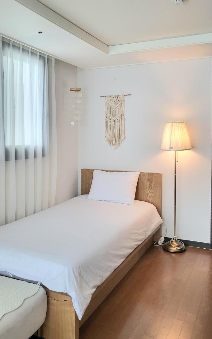 Haeundae Lavender House-Irua Hotel ปูซาน ภายนอก รูปภาพ