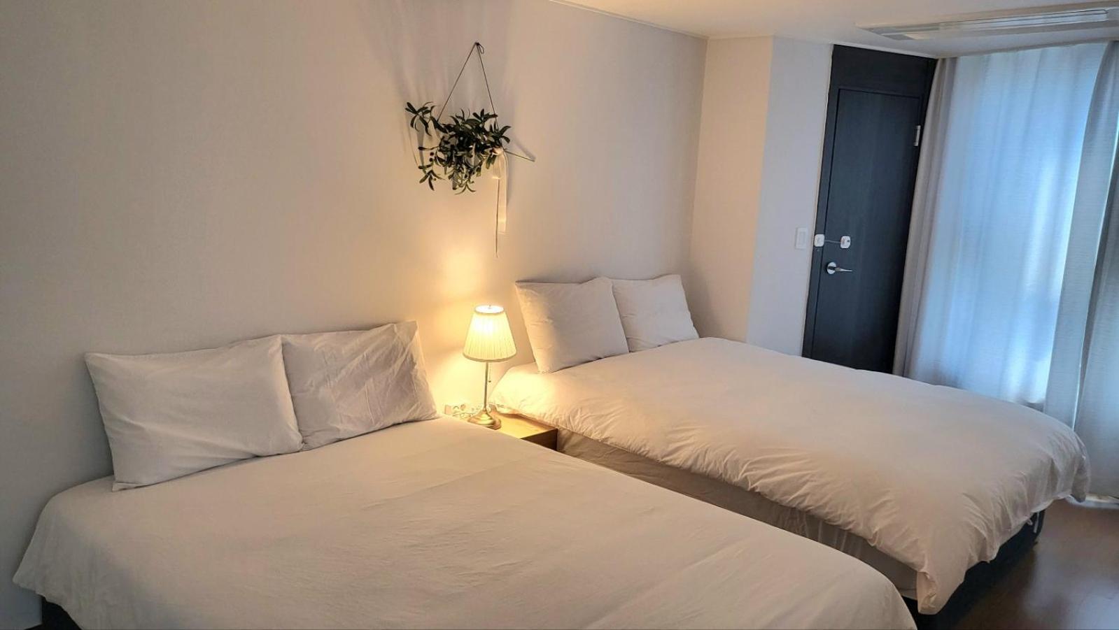 Haeundae Lavender House-Irua Hotel ปูซาน ภายนอก รูปภาพ